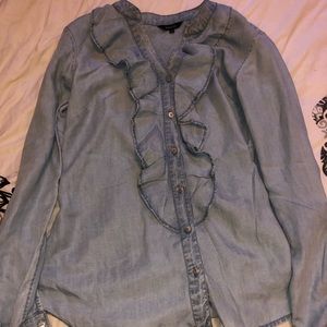 Cute soft blue blouse with ruffles for a pop!